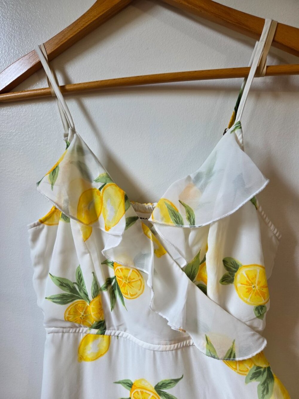 EUC LIKE NEW JAPNA SURPLICE NECK RUFFLED LAYERED TANK SHORT LEMON PRINT DRESS S - Picture 4 of 11